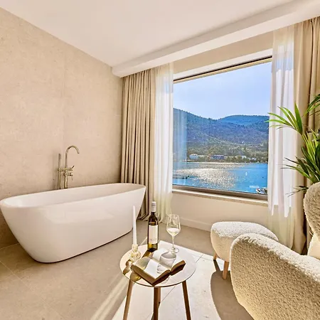 & - Of 5 Star Villa *