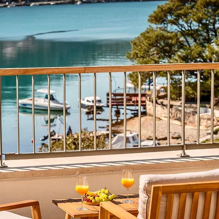& - Of 5 Star Villa
