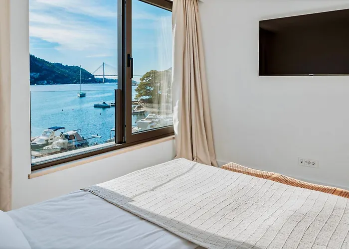 & - Of 5 Star Villa *