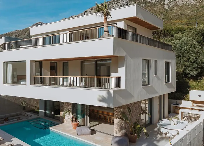 & - Of 5 Star Vila *