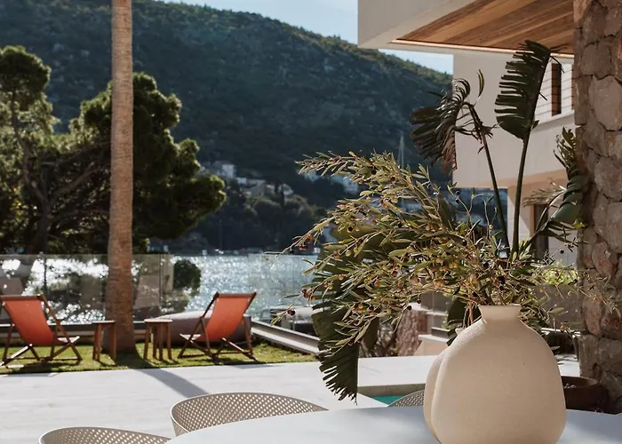 & - Of 5 Star Villa