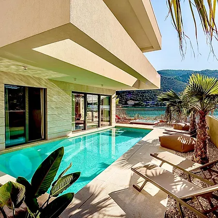 Villa & - Of 5 Star