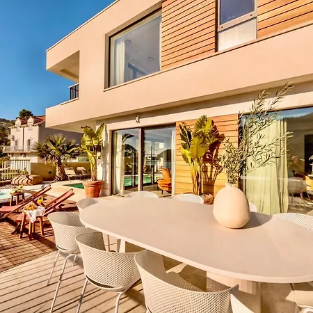 & - Of 5 Star Villa