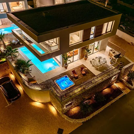& - Of 5 Star Villa