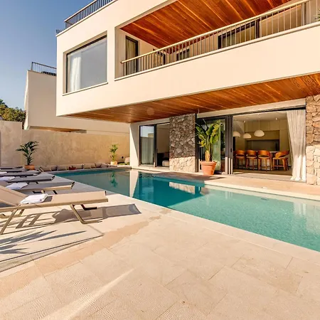 & - Of 5 Star Villa *