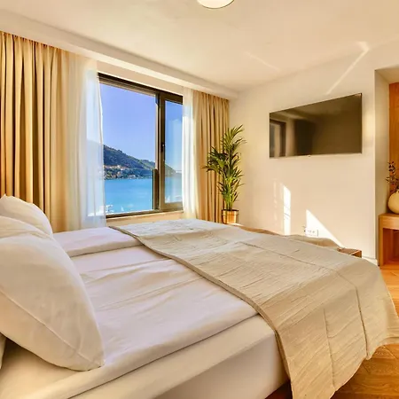 & - Of 5 Star Villa Dubrovnik